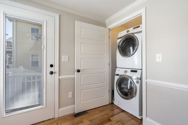 220 White St 220, Belmont, MA 02478