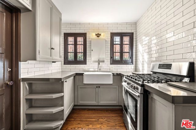 1146 S Hayworth Avenue, Los Angeles, CA 90035