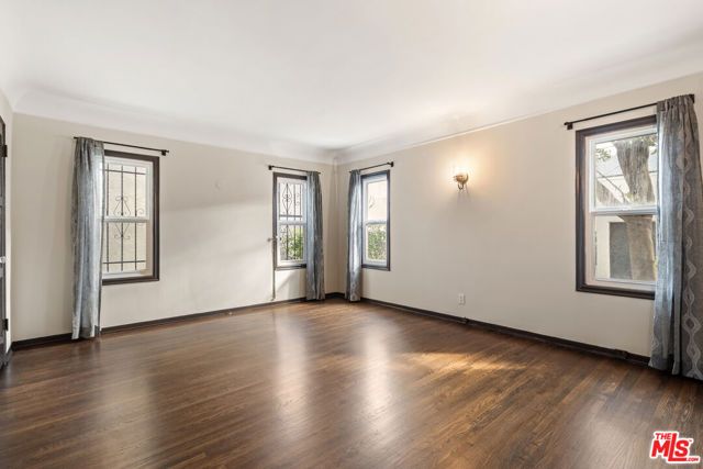 1146 S Hayworth Avenue, Los Angeles, CA 90035