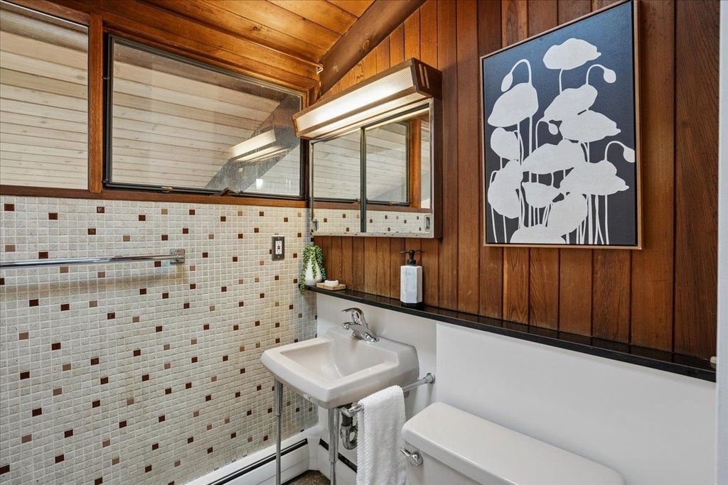 Image 23 of property listing at 56 Piscataqua Road, Dover, NH 03820