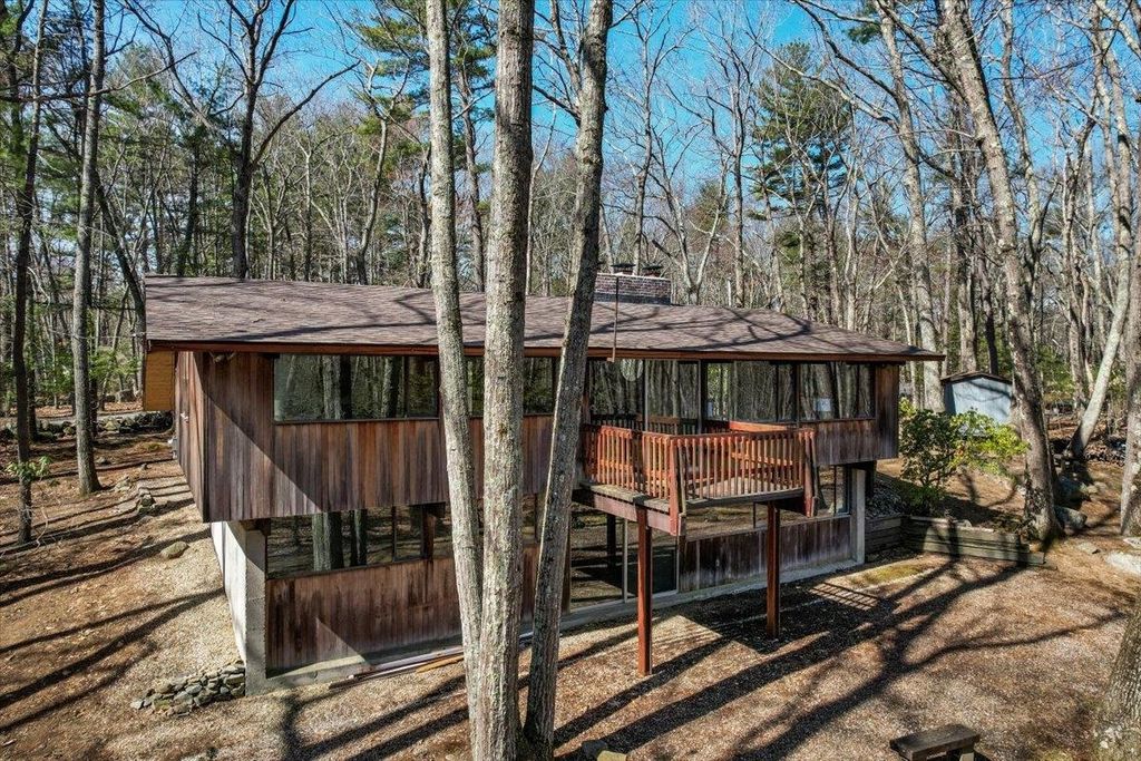 Image 39 of property listing at 56 Piscataqua Road, Dover, NH 03820