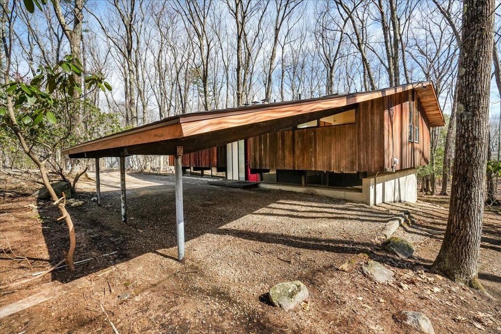 Image 42 of property listing at 56 Piscataqua Road, Dover, NH 03820