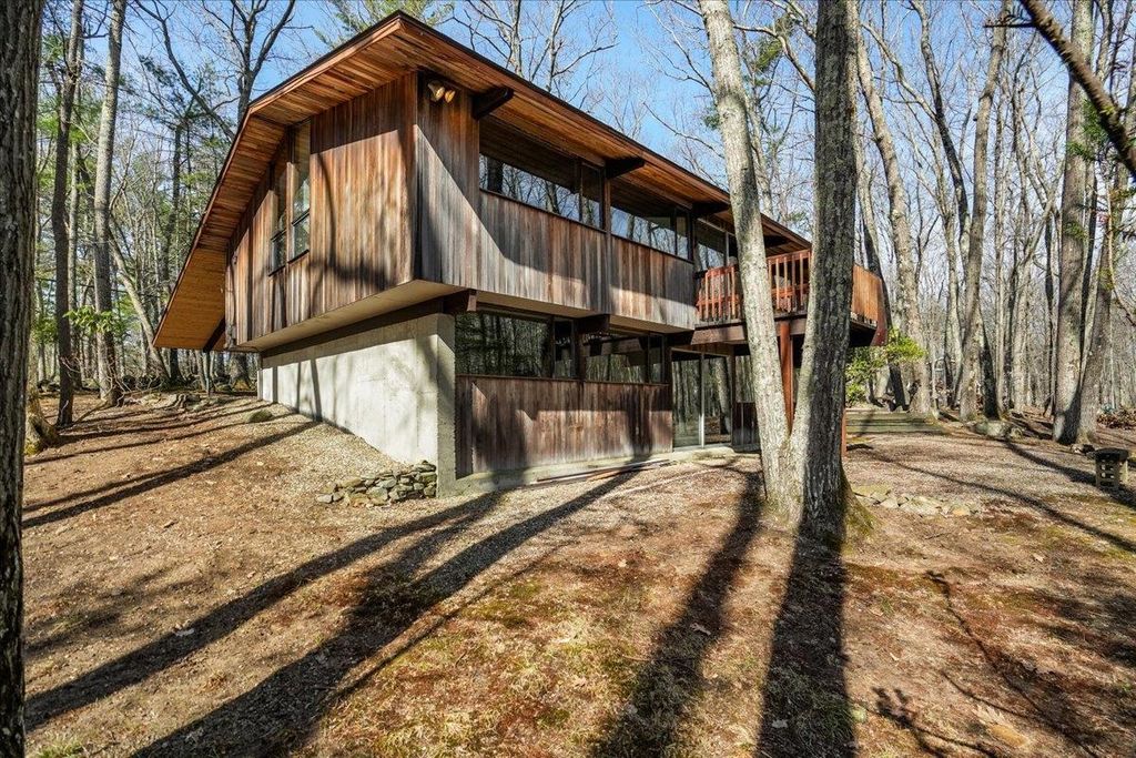 Image 44 of property listing at 56 Piscataqua Road, Dover, NH 03820