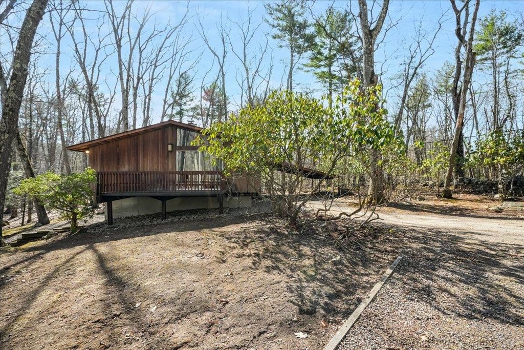 Image 51 of property listing at 56 Piscataqua Road, Dover, NH 03820