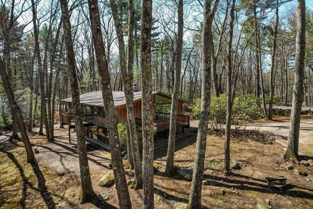 Image 56 of property listing at 56 Piscataqua Road, Dover, NH 03820