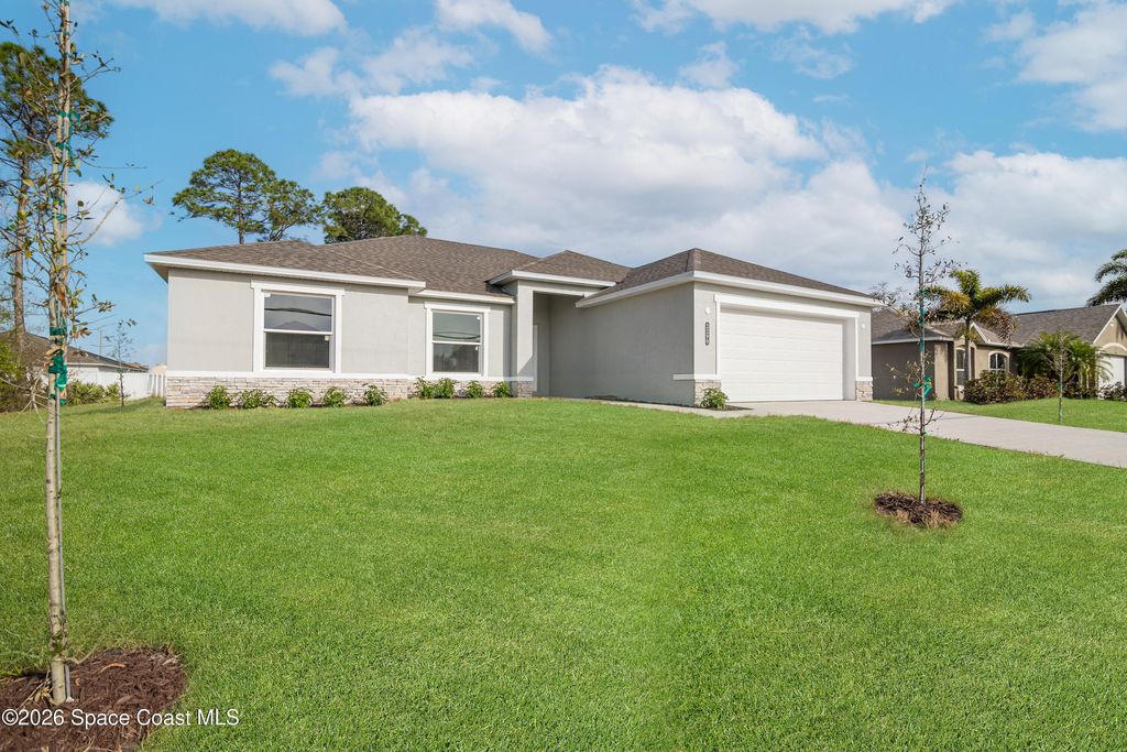 1917 Trapper Avenue SE, Palm Bay, FL 32909