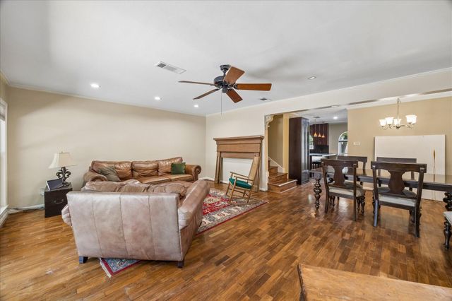 1846 Hollister Street 12, Houston, TX 77080