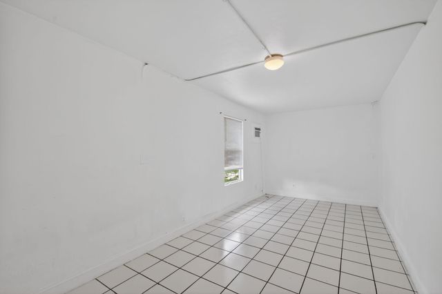 303 S L Street, Lake Worth Beach, FL 33460