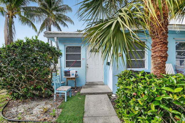303 S L Street, Lake Worth Beach, FL 33460