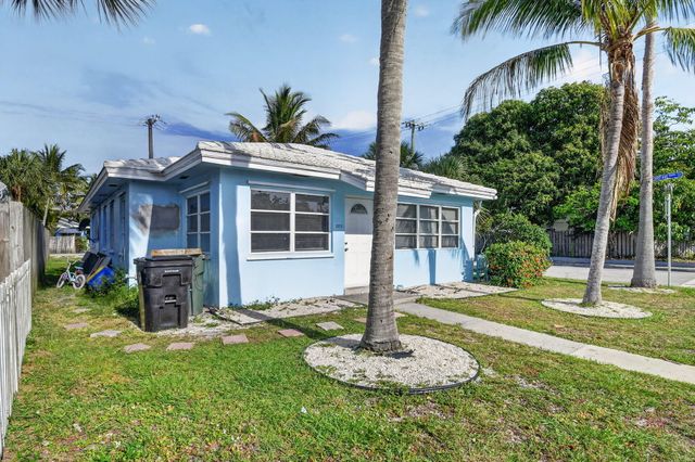 303 S L Street, Lake Worth Beach, FL 33460
