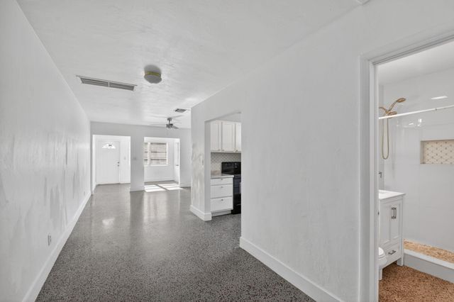 303 S L Street, Lake Worth Beach, FL 33460