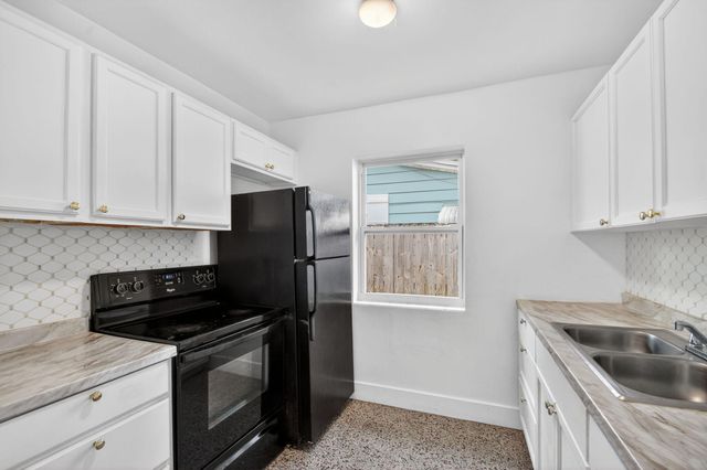 303 S L Street, Lake Worth Beach, FL 33460