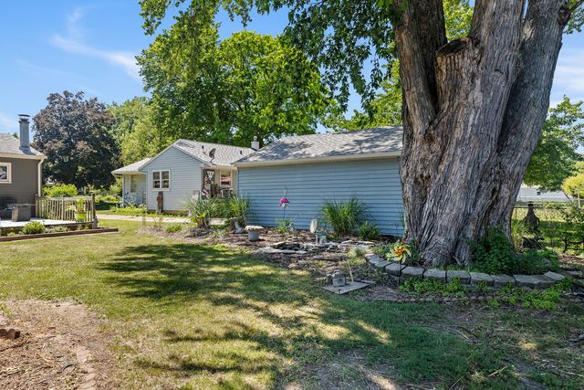 3857 27th Avenue, Rock Island, IL 61201