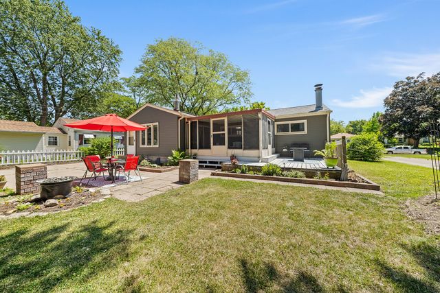 3857 27th Avenue, Rock Island, IL 61201