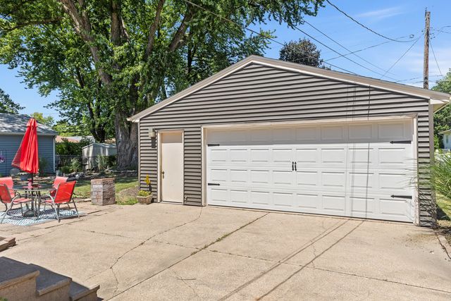 3857 27th Avenue, Rock Island, IL 61201