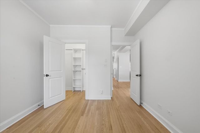 2152 W Ainslie Street D2, Chicago, IL 60625