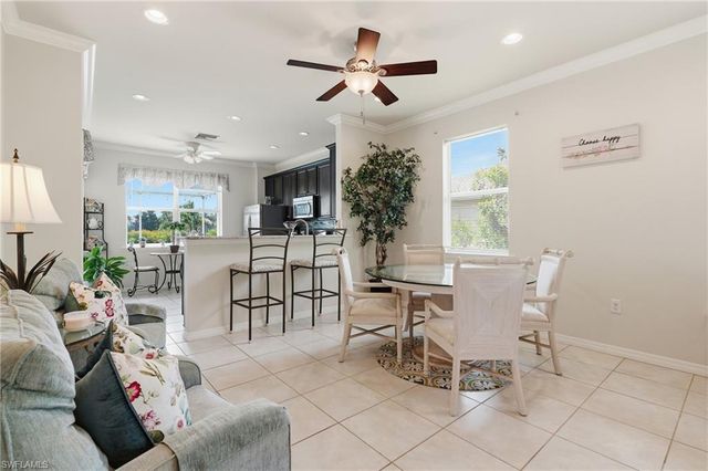 8433 Karina CT, Naples, FL 34114