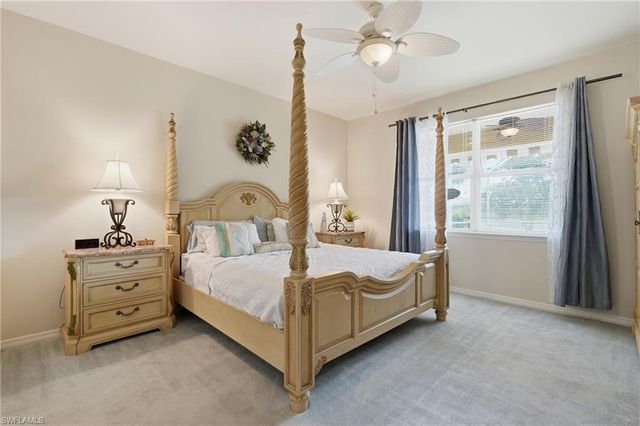 8433 Karina CT, Naples, FL 34114