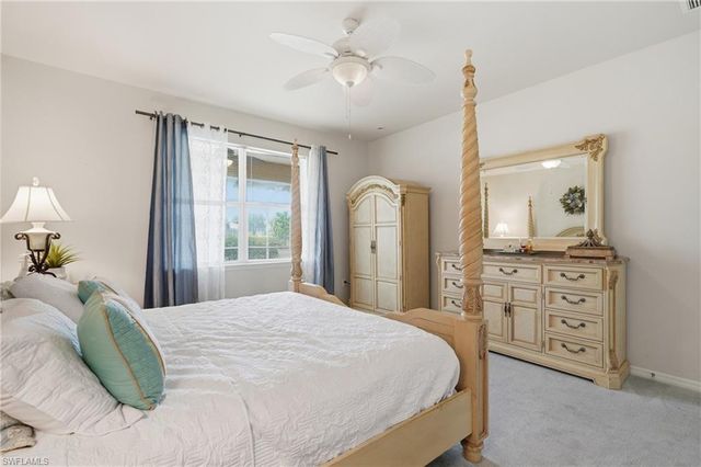8433 Karina CT, Naples, FL 34114