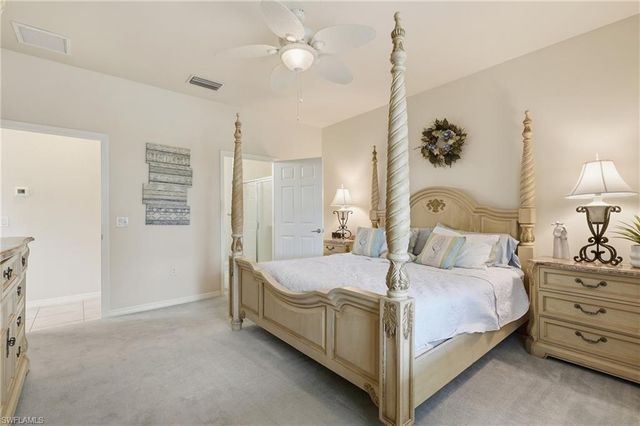 8433 Karina CT, Naples, FL 34114