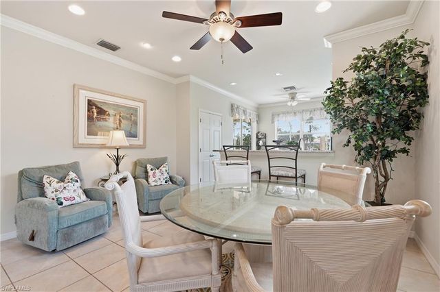 8433 Karina CT, Naples, FL 34114