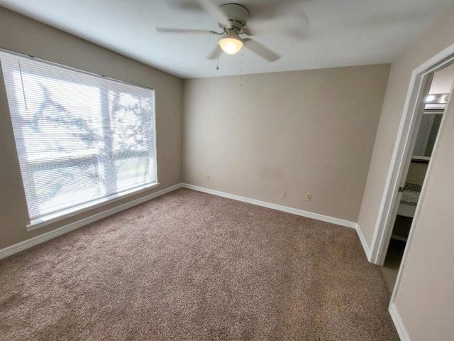 18800 Egret Bay Boulevard 1101, Webster, TX 77058