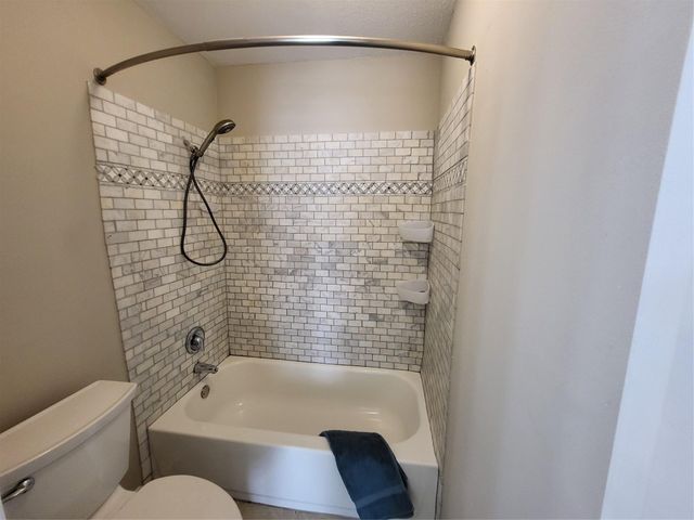 18800 Egret Bay Boulevard 1101, Webster, TX 77058
