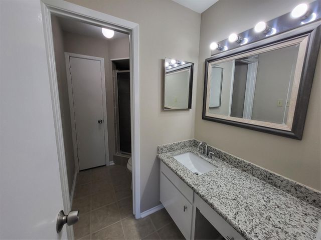 18800 Egret Bay Boulevard 1101, Webster, TX 77058