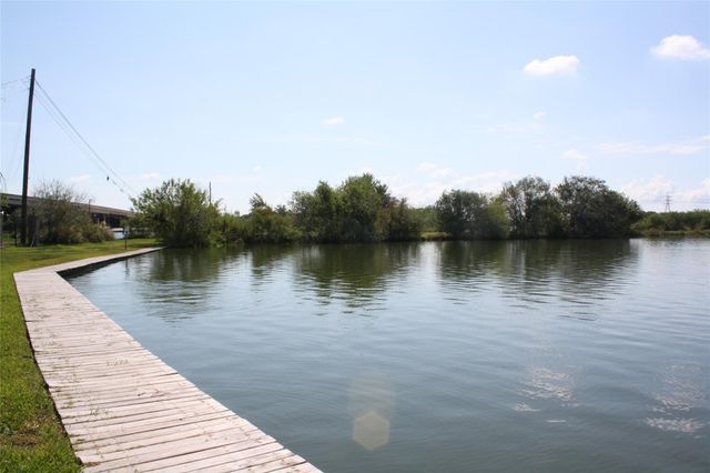 18800 Egret Bay Boulevard 1101, Webster, TX 77058