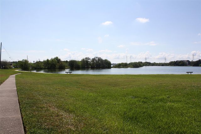 18800 Egret Bay Boulevard 1101, Webster, TX 77058