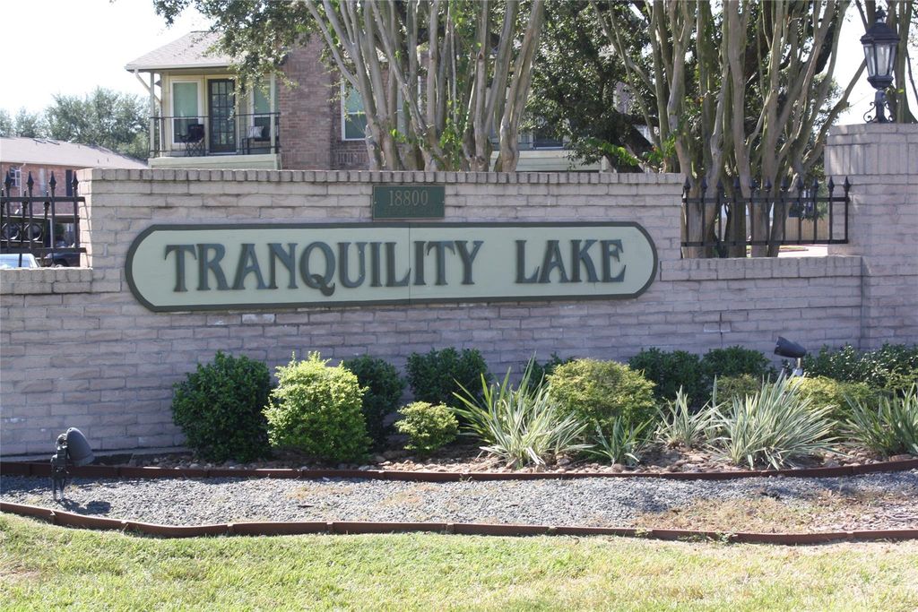 18800 Egret Bay Boulevard 1101, Webster, TX 77058