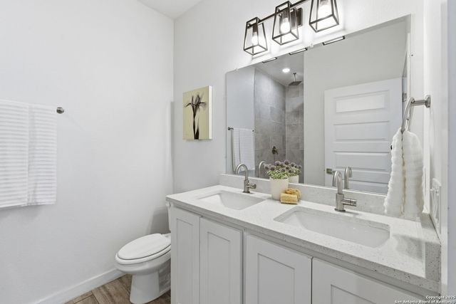 214 Cooper St, San Antonio, TX 78210