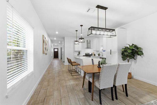 214 Cooper St, San Antonio, TX 78210