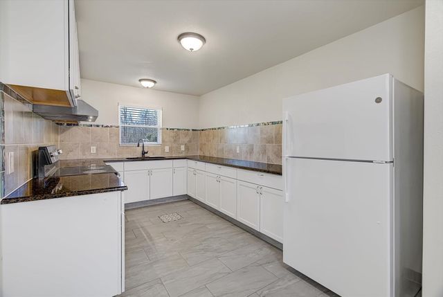 10182 Highway 146 N, Liberty, TX 77575