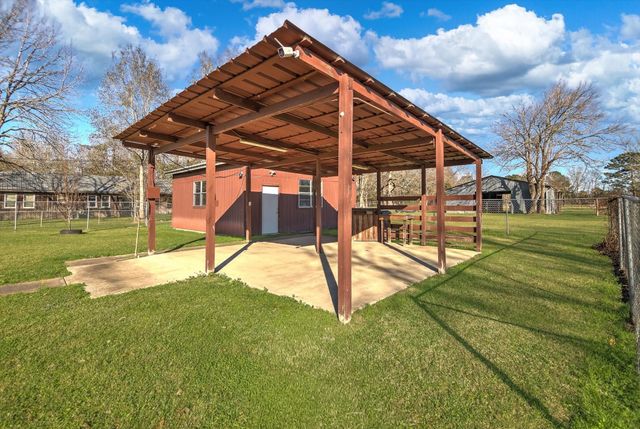 10182 Highway 146 N, Liberty, TX 77575