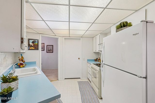 10557 W OCOTILLO Drive, Sun City, AZ 85373