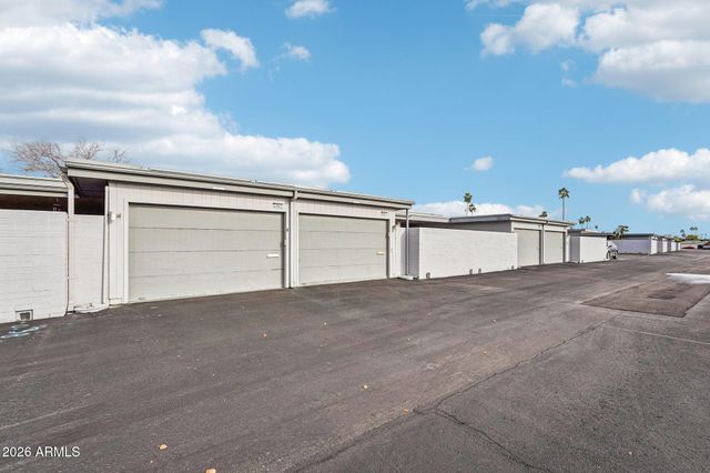 10557 W OCOTILLO Drive, Sun City, AZ 85373