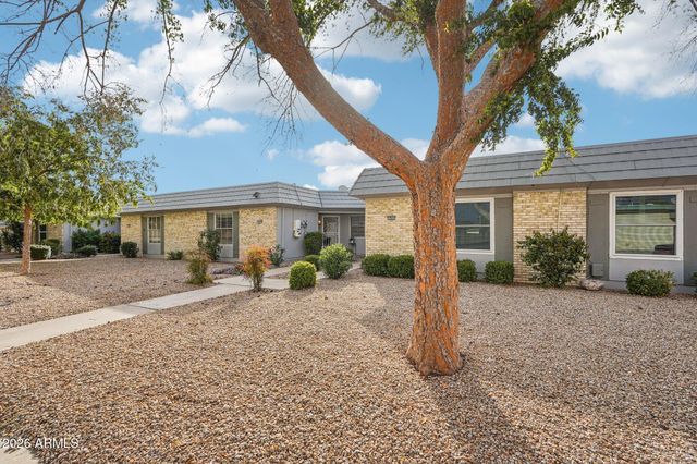 10557 W OCOTILLO Drive, Sun City, AZ 85373