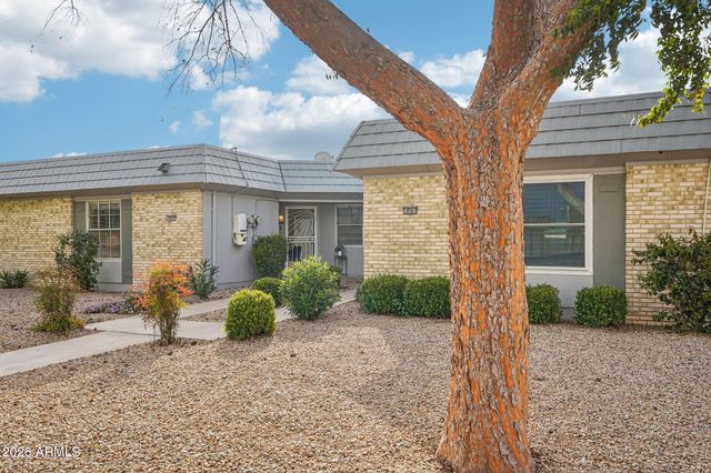 10557 W OCOTILLO Drive, Sun City, AZ 85373