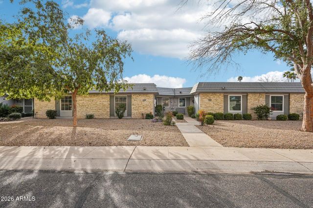 10557 W OCOTILLO Drive, Sun City, AZ 85373