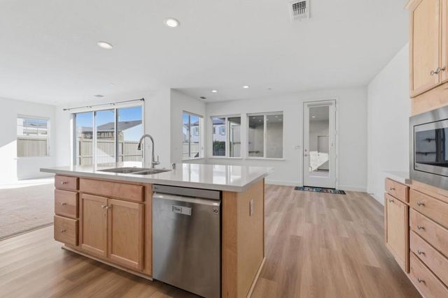 3003 Neil Jerome Drive, Tracy, CA 95377