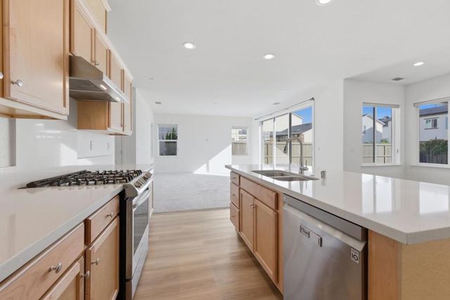 3003 Neil Jerome Drive, Tracy, CA 95377
