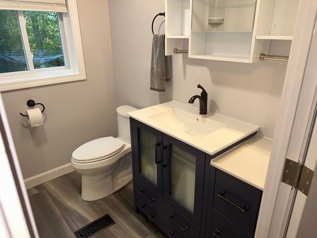 16 Friendship Dr, West Bridgewater, MA 02379