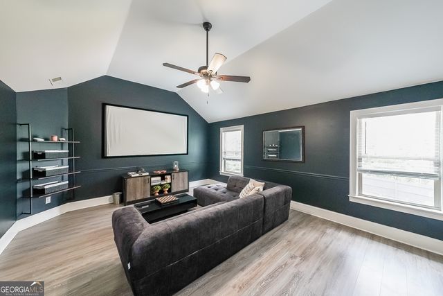 5617 Casa Blanca Lane, Atlanta, GA 30331