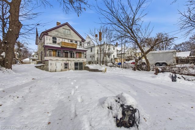 18 Fairgrove Street, Pontiac, MI 48342