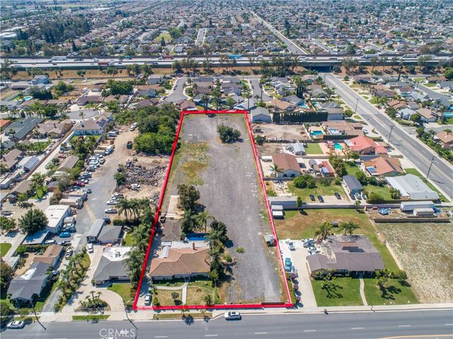 527 W Philadelphia, Ontario, CA 91762