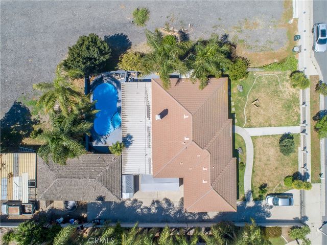 527 W Philadelphia, Ontario, CA 91762