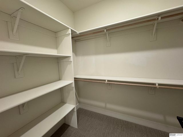 21409 Y Street, Elkhorn, NE 68022