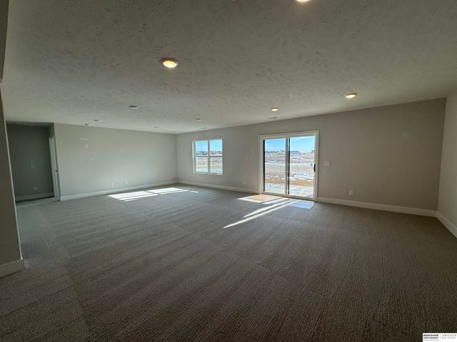 21409 Y Street, Elkhorn, NE 68022