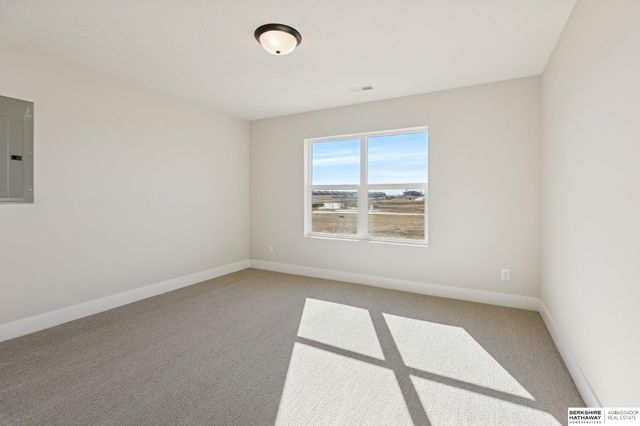 21409 Y Street, Elkhorn, NE 68022